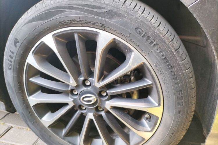 Used GAC Trumpchi EMPOW 2021 270T DCT J11 Version Right Front Wheel Hub