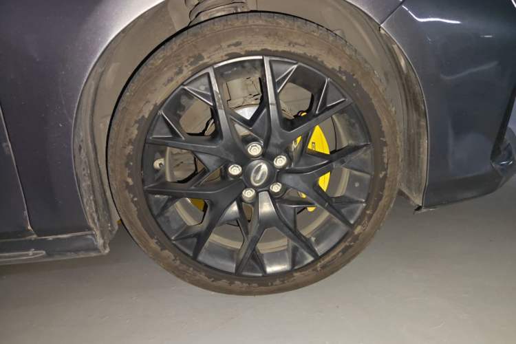 Used GAC Trumpchi EMPOW 2021 270T DCT J15 Version Right Front Wheel Hub