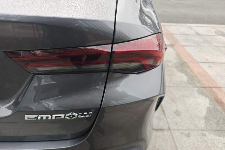 Used GAC Trumpchi EMPOW 2021 270T DCT J15 Version Right Rear Taillight