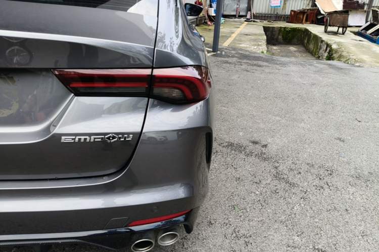 Used GAC Trumpchi EMPOW 2021 270T DCT J15 Version Right Rear Taillight
