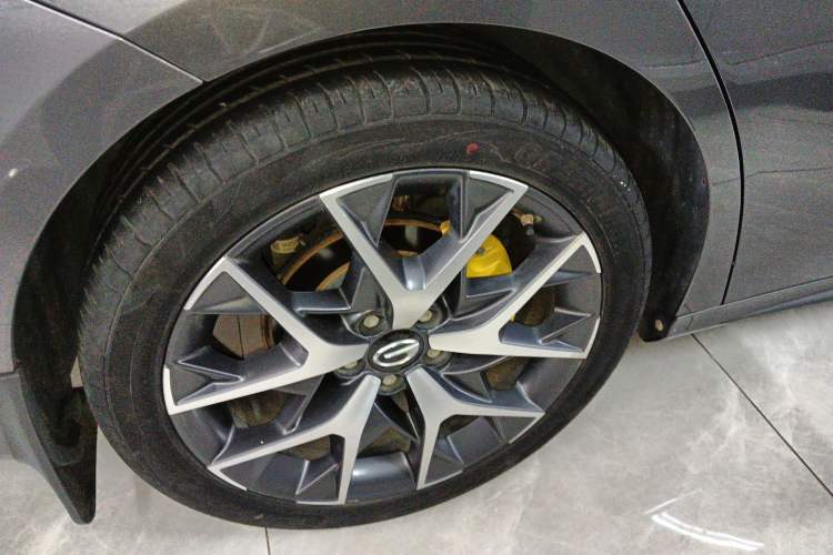 Used GAC Trumpchi EMPOW 2021 270T DCT J16 Version Right Rear Wheel Hub