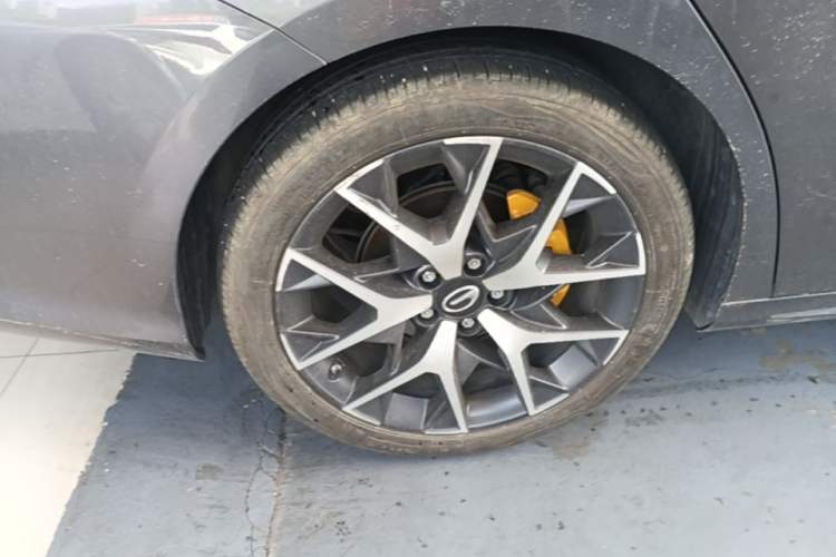 Used GAC Trumpchi EMPOW 2021 270T DCT J16 Version Right Rear Wheel Hub