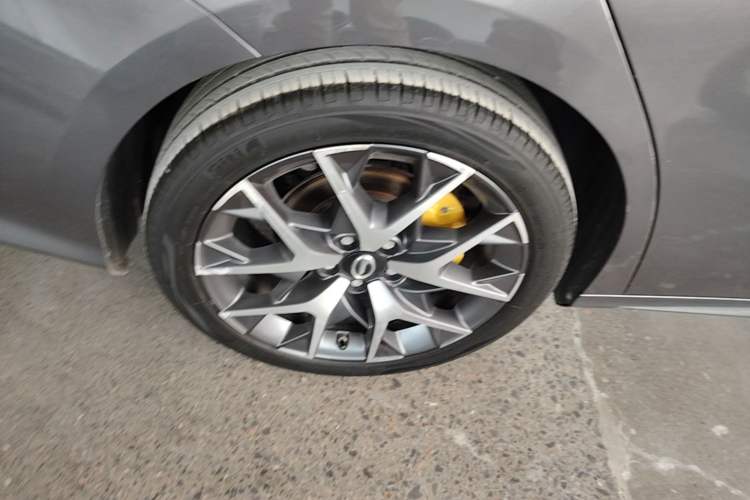 Used GAC Trumpchi EMPOW 2021 270T DCT J16 Version Right Rear Wheel Hub