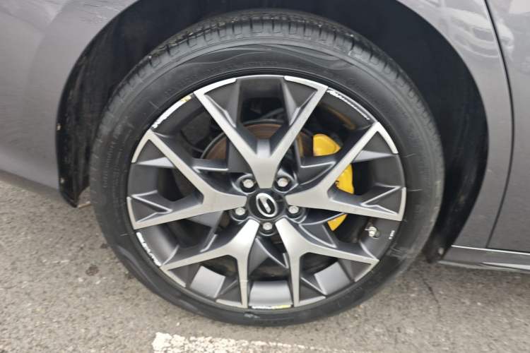 Used GAC Trumpchi EMPOW 2021 270T DCT J15 Version Right Rear Wheel Hub