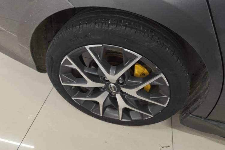 Used GAC Trumpchi EMPOW 2021 270T DCT J16 Version Right Rear Wheel Hub