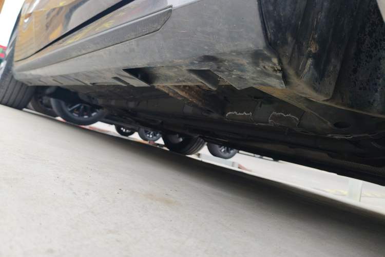 Used GAC Trumpchi EMPOW 2021 270T DCT J16 Version Right Side Sill