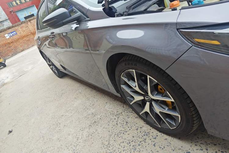 Used GAC Trumpchi EMPOW 2021 270T DCT J15 Version Right Side Sill