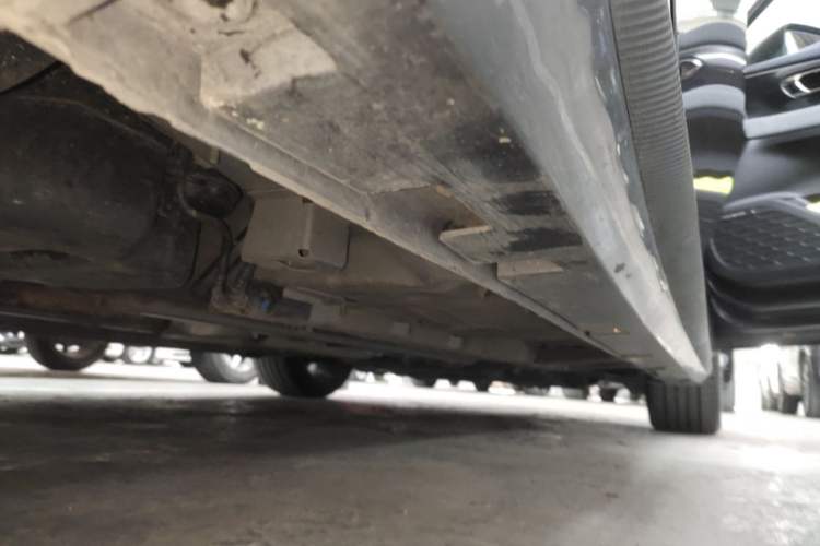Used GAC Trumpchi EMPOW 2021 270T DCT J15 Version Right Side Sill