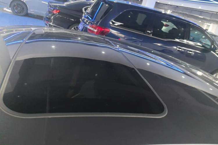 Used GAC Trumpchi EMPOW 2021 270T DCT J15 Version Roof