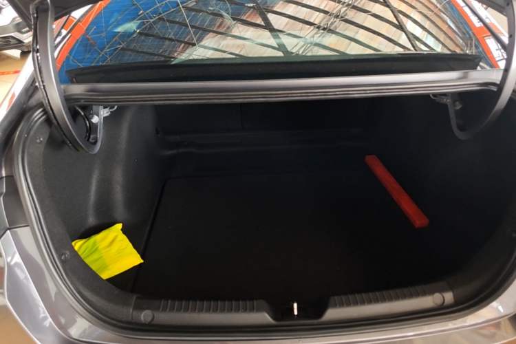 Used GAC Trumpchi EMPOW 2021 270T DCT J16 Version Trunk