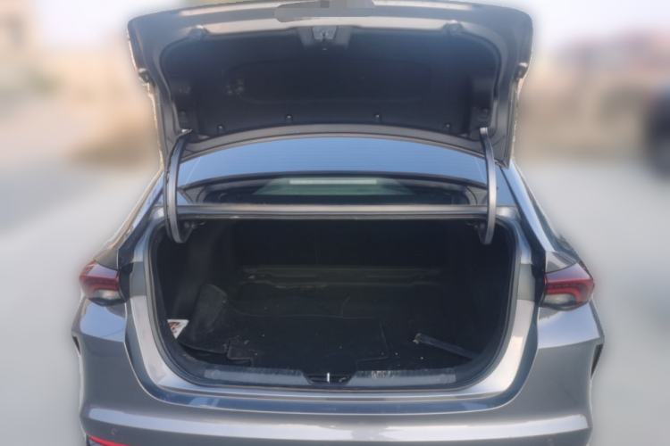 Used GAC Trumpchi EMPOW 2021 270T DCT J16 Version Trunk