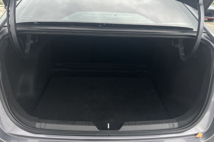 Used GAC Trumpchi EMPOW 2021 270T DCT J16 Version Trunk