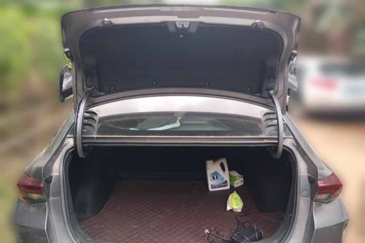 Used GAC Trumpchi EMPOW 2021 270T DCT J15 Version Trunk