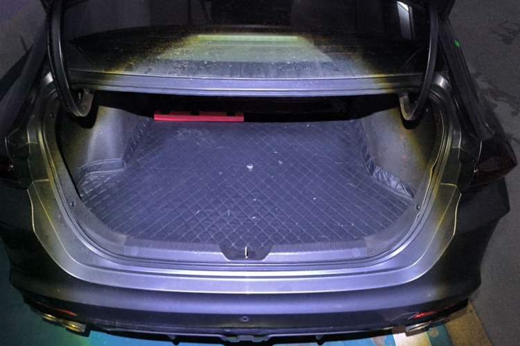 Used GAC Trumpchi EMPOW 2021 270T DCT J15 Version Trunk