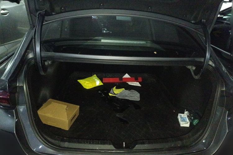 Used GAC Trumpchi EMPOW 2021 270T DCT J16 Version Trunk