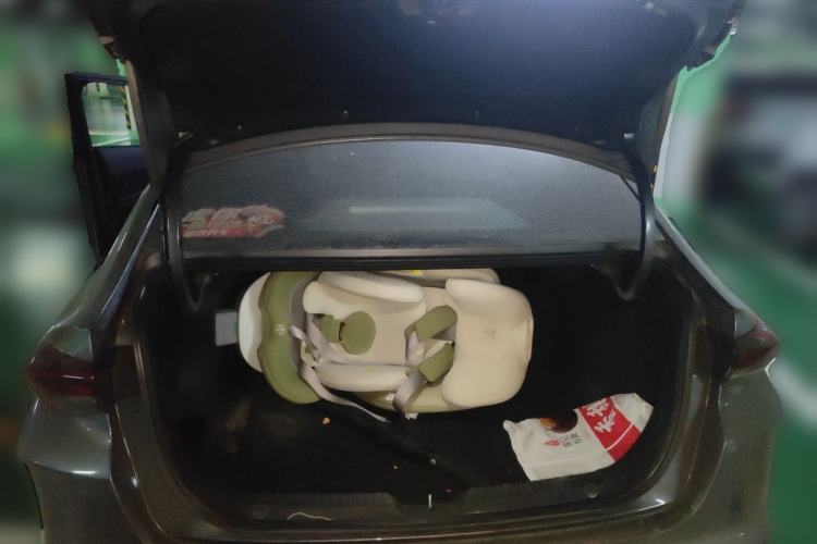 Used GAC Trumpchi EMPOW 2021 270T DCT J16 Version Trunk