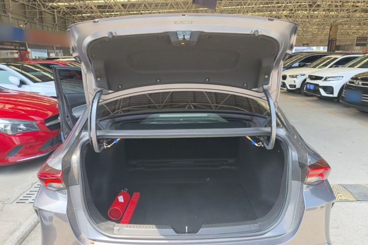 Used GAC Trumpchi EMPOW 2021 270T DCT J15 Version Trunk
