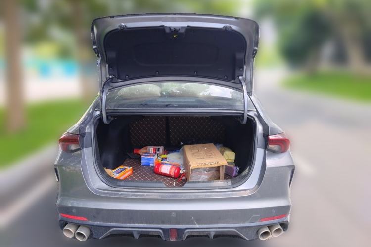 Used GAC Trumpchi EMPOW 2021 270T DCT J15 Version Trunk