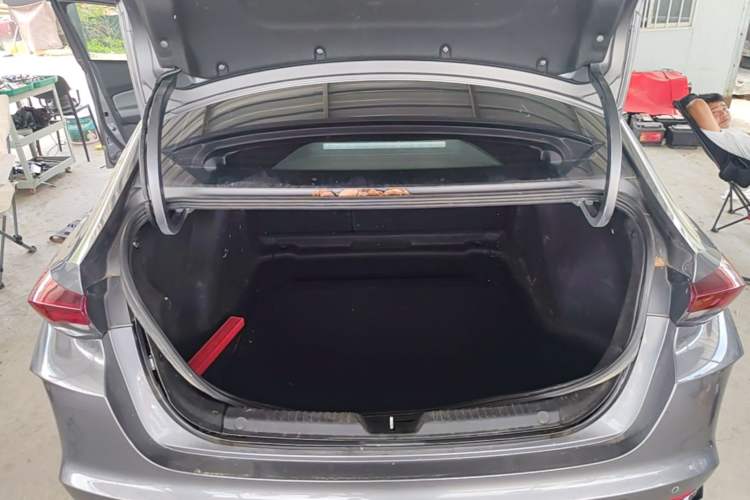 Used GAC Trumpchi EMPOW 2021 270T DCT J15 Version Trunk