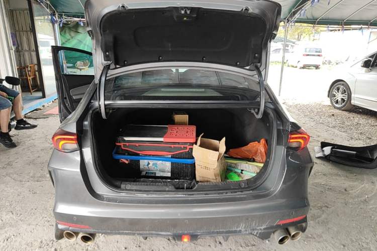 Used GAC Trumpchi EMPOW 2021 270T DCT J16 Version Trunk
