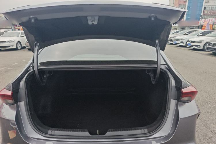 Used GAC Trumpchi EMPOW 2021 270T DCT J15 Version Trunk