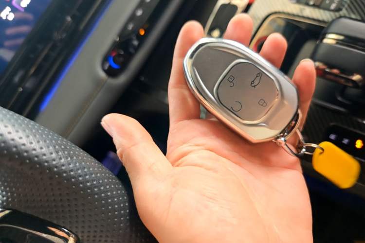 Used GAC Trumpchi EMPOW 2021 270T DCT J16 Version Vehicle Key