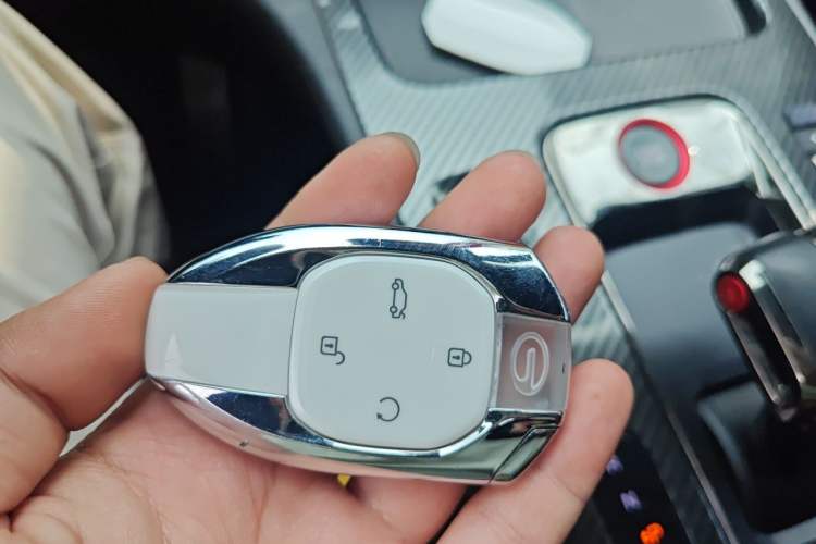 Used GAC Trumpchi EMPOW 2021 270T DCT J16 Version Vehicle Key