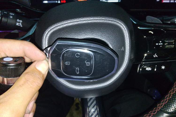 Used GAC Trumpchi EMPOW 2021 270T DCT J16 Version Vehicle Key