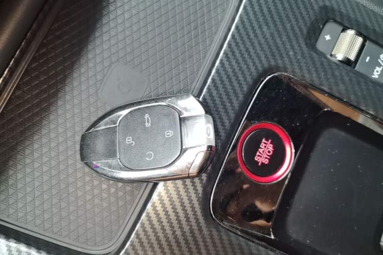 Used GAC Trumpchi EMPOW 2021 270T DCT J16 Version Vehicle Key