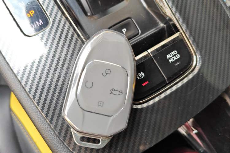 Used GAC Trumpchi EMPOW 2021 270T DCT J15 Version Vehicle Key