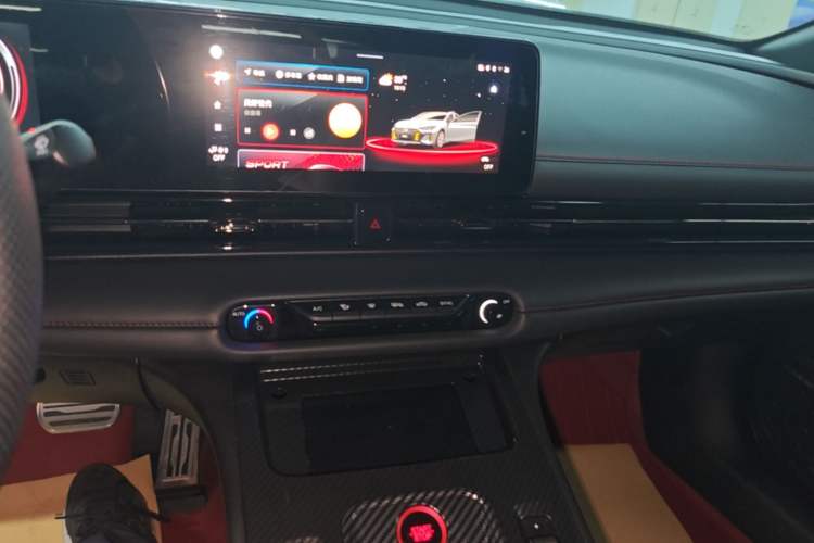 Used GAC Trumpchi EMPOW 2021 270T DCT J16 Version Audio And AC Panel