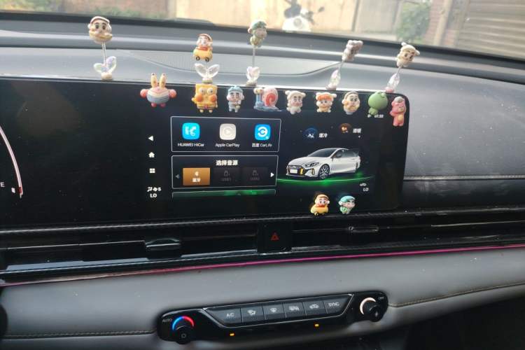 Used GAC Trumpchi EMPOW 2021 270T DCT J15 Version Audio And AC Panel
