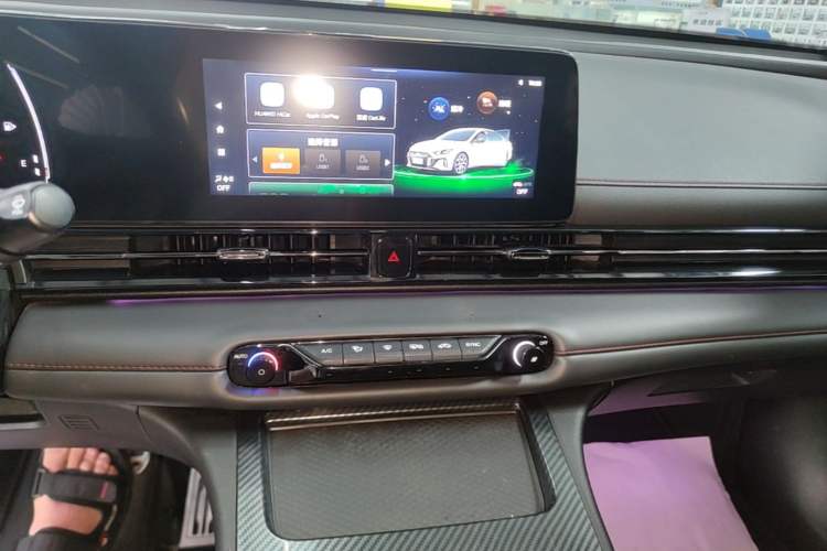 Used GAC Trumpchi EMPOW 2021 270T DCT J15 Version Audio And AC Panel