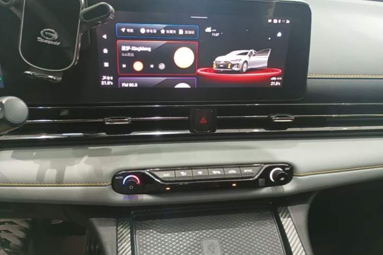 Used GAC Trumpchi EMPOW 2021 270T DCT J16 Version Audio And AC Panel