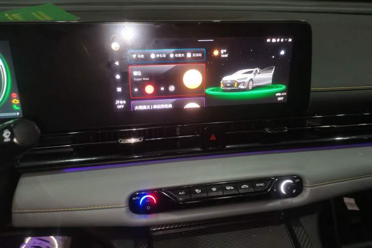 Used GAC Trumpchi EMPOW 2021 270T DCT J16 Version Audio And AC Panel