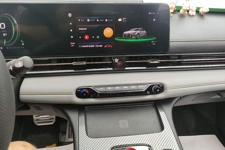 Used GAC Trumpchi EMPOW 2021 270T DCT J16 Version Audio And AC Panel