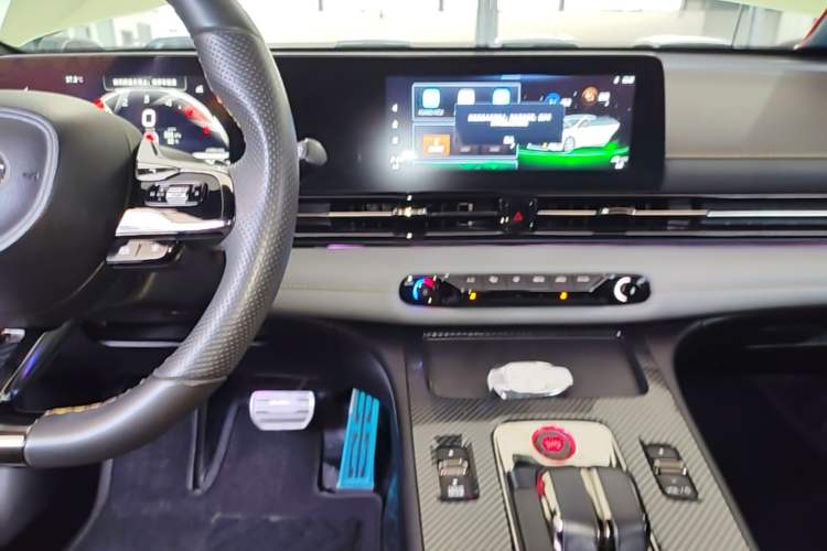 Used GAC Trumpchi EMPOW 2021 270T DCT J15 Version Center Console