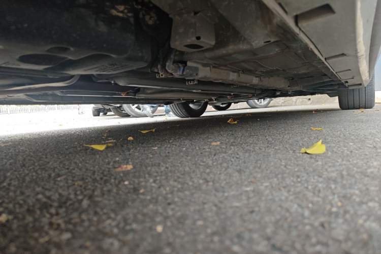 Used GAC Trumpchi EMPOW 2021 270T DCT J15 Version Chassis Rear Right