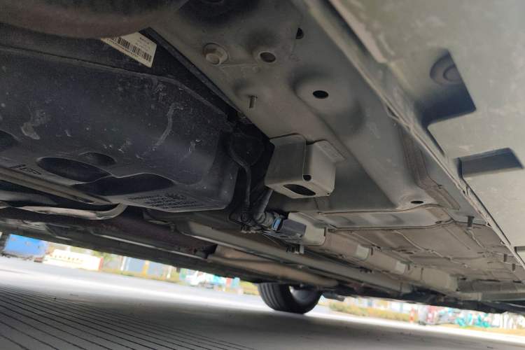 Used GAC Trumpchi EMPOW 2021 270T DCT J16 Version Chassis Rear Right