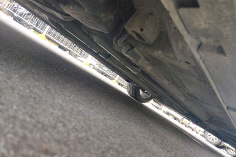 Used GAC Trumpchi EMPOW 2021 270T DCT J16 Version Chassis Rear Right