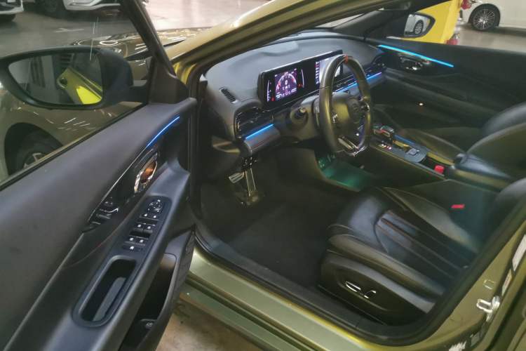 Used GAC Trumpchi EMPOW 2021 270T DCT J15 Version Driver Seat