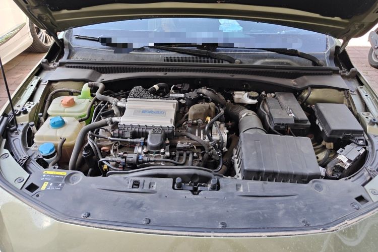 Used GAC Trumpchi EMPOW 2021 270T DCT J15 Version Engine Bay