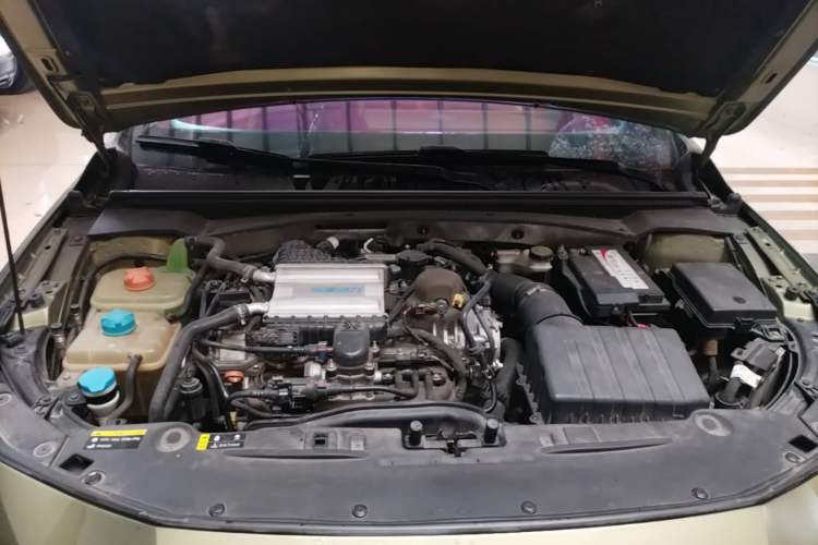 Used GAC Trumpchi EMPOW 2021 270T DCT J16 Version Engine Bay