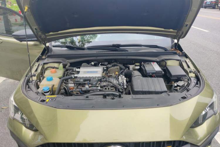 Used GAC Trumpchi EMPOW 2021 270T DCT J16 Version Engine Bay