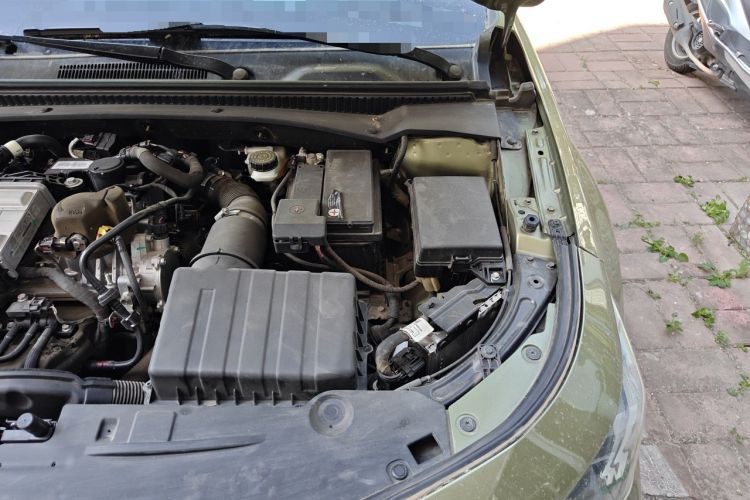 Used GAC Trumpchi EMPOW 2021 270T DCT J15 Version Engine Bay Left