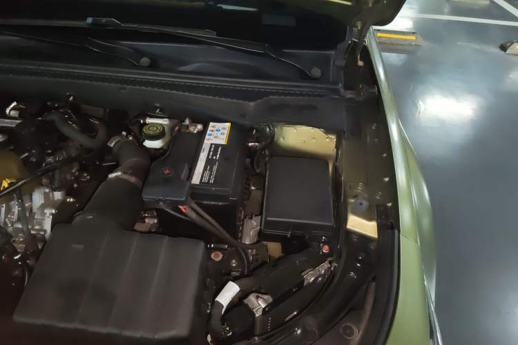 Used GAC Trumpchi EMPOW 2021 270T DCT J15 Version Engine Bay Left