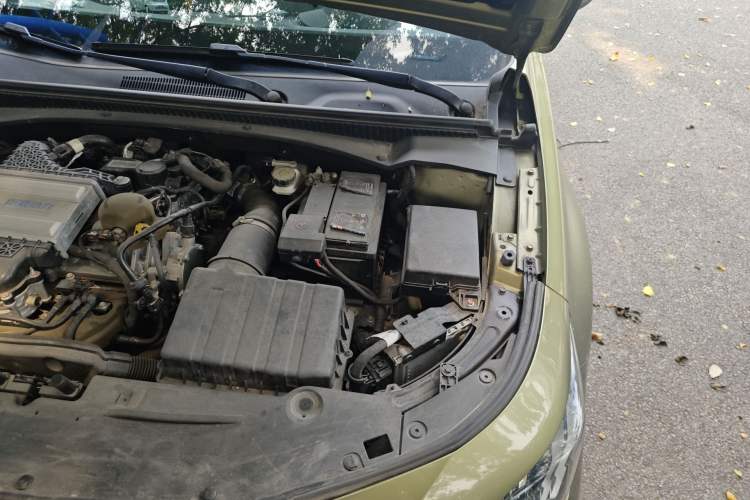 Used GAC Trumpchi EMPOW 2021 270T DCT J15 Version Engine Bay Left