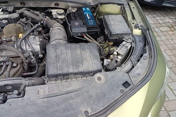 Used GAC Trumpchi EMPOW 2021 270T DCT J15 Version Engine Bay Left