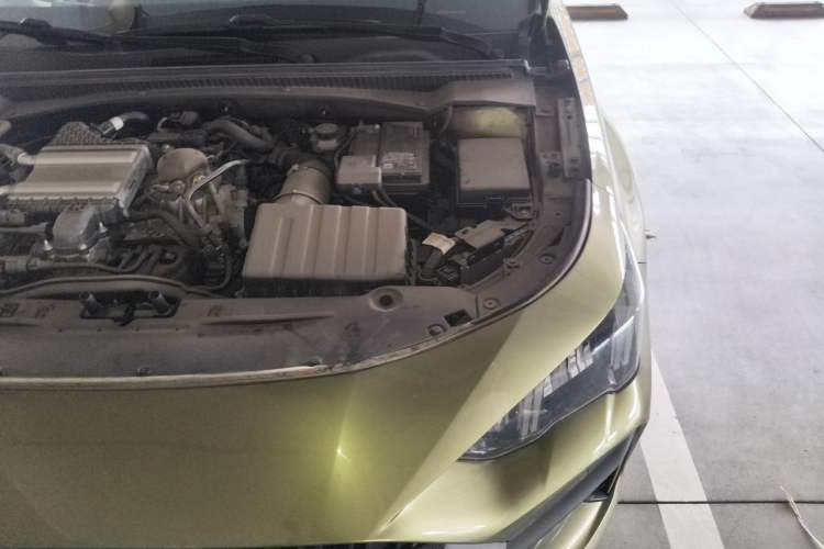 Used GAC Trumpchi EMPOW 2021 270T DCT J15 Version Engine Bay Left