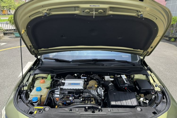 Used GAC Trumpchi EMPOW 2021 270T DCT J15 Version Engine Bay